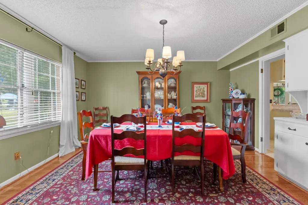 2810 Tanglewood Drive Commerce TX 75428