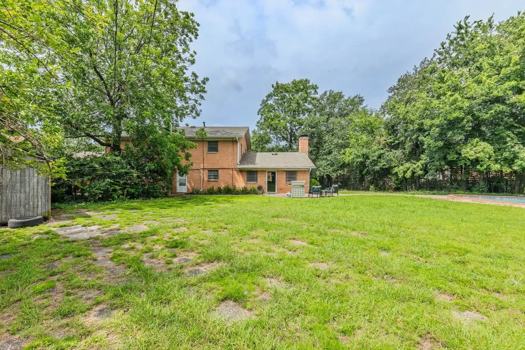 2810 Tanglewood Drive Commerce TX 75428