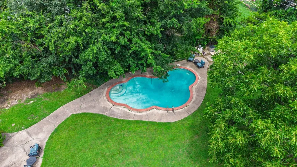 2810 Tanglewood Drive Commerce TX 75428