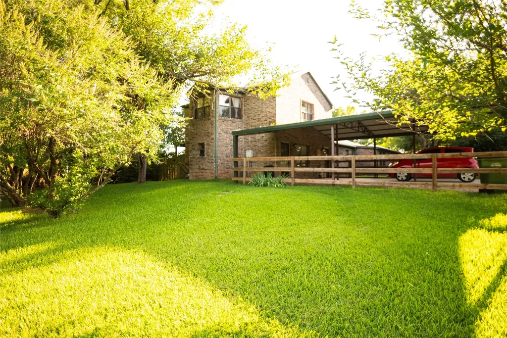 150 Private Road 4656 Boyd TX 76023