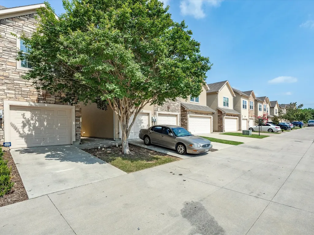 1530 Aldra Drive Fort Worth TX 76120