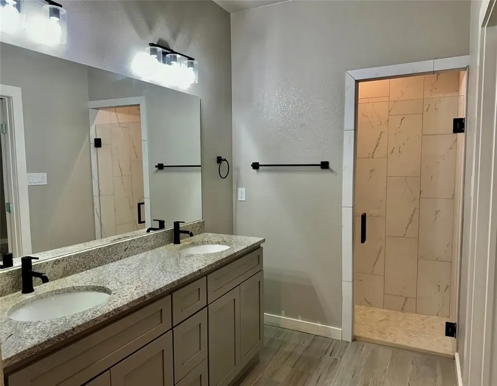 819 Arkansas River Drive Granbury TX 76048