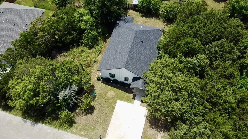 819 Arkansas River Drive Granbury TX 76048