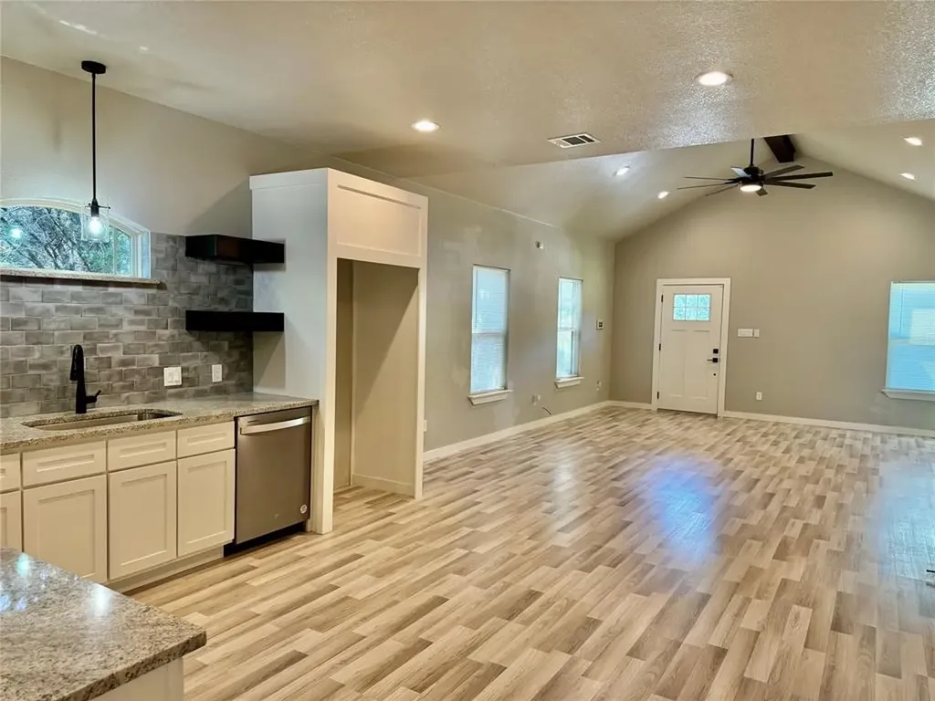 819 Arkansas River Drive Granbury TX 76048