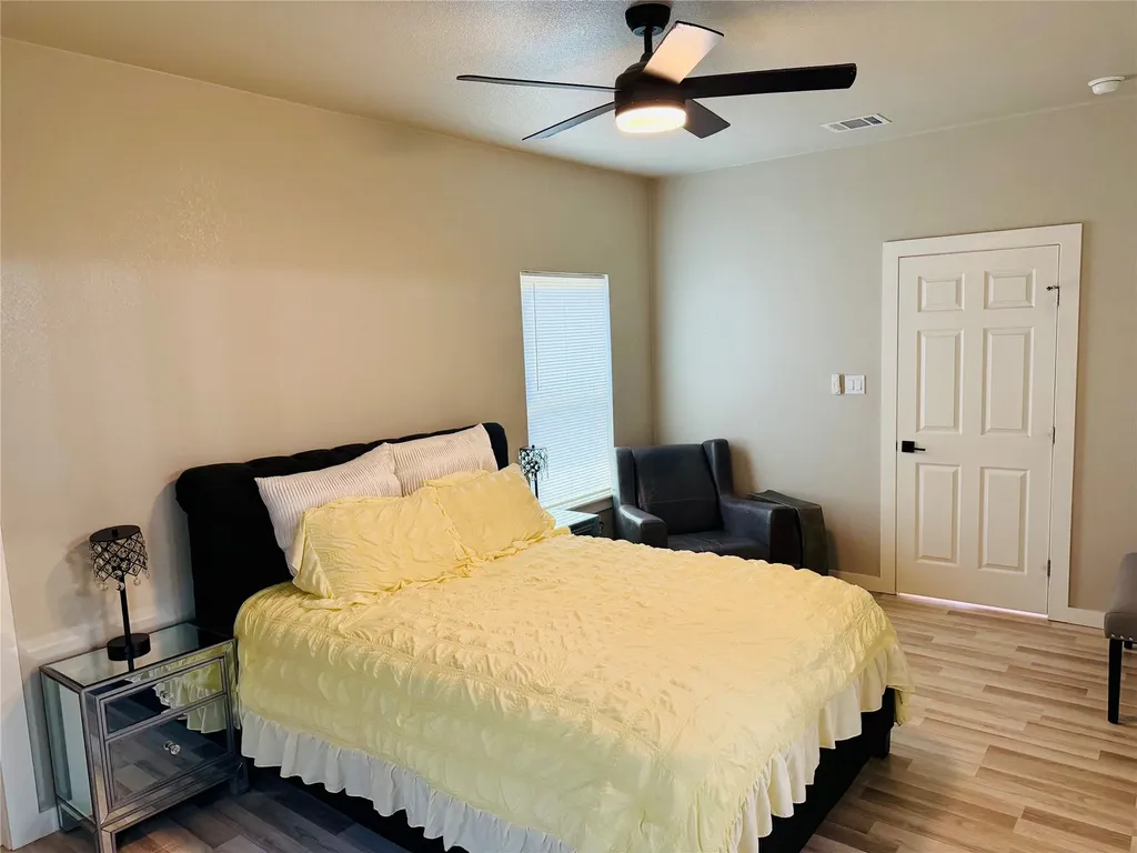 819 Arkansas River Drive Granbury TX 76048