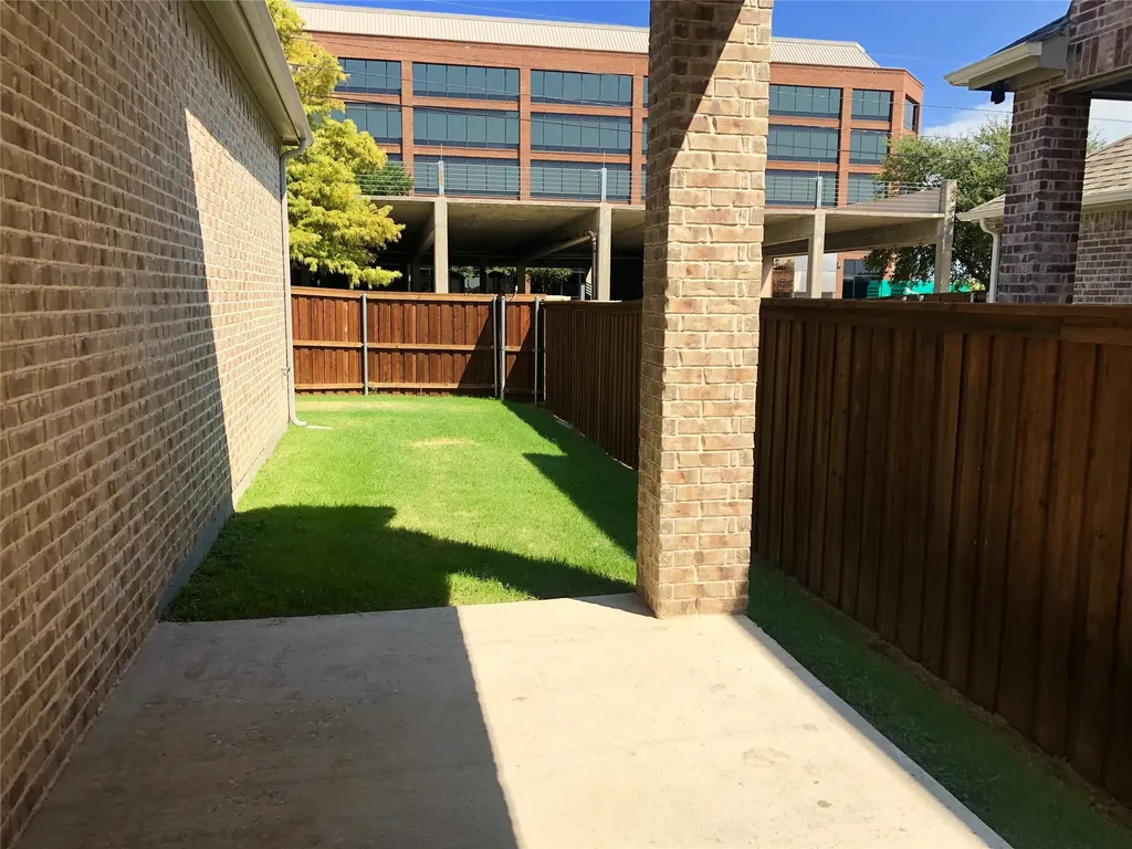 17644 Bottlebrush Drive Dallas TX 75252