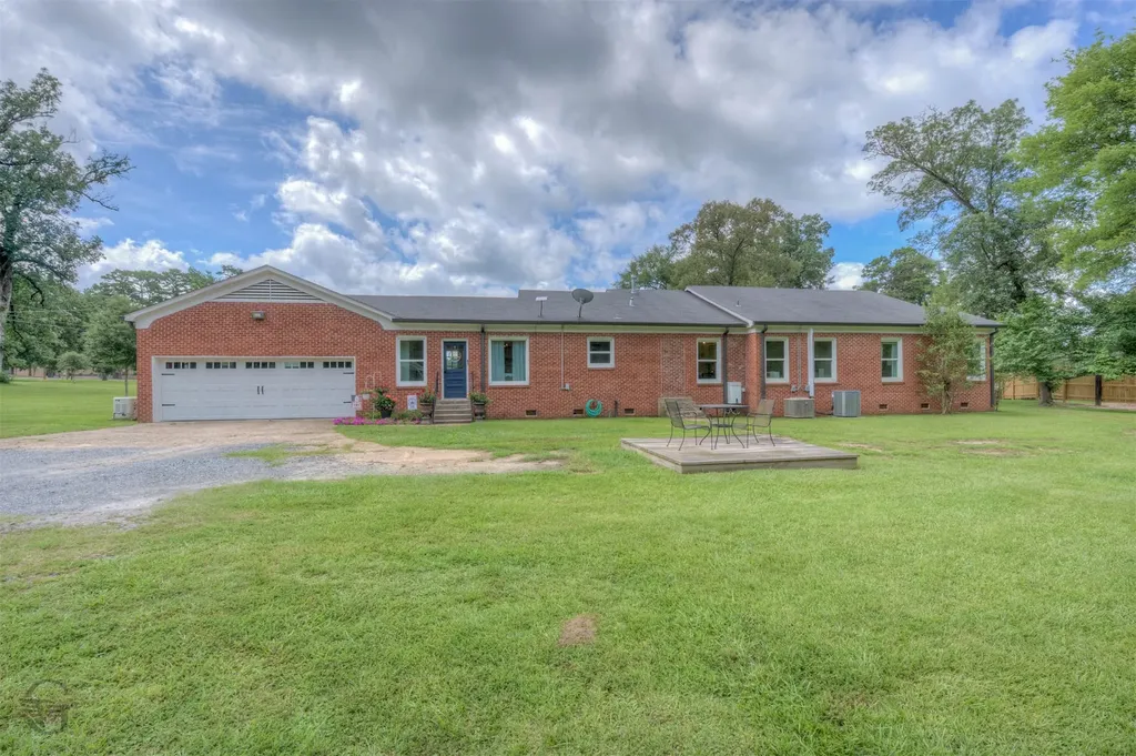 3065 Highway 155 Coushatta LA 71019