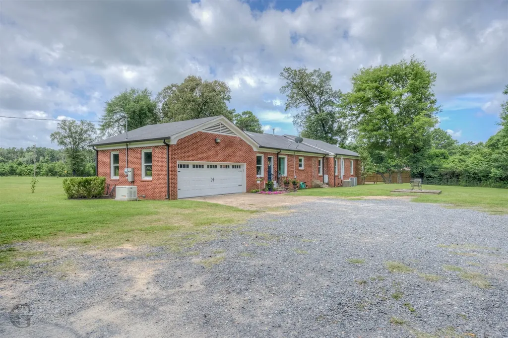 3065 Highway 155 Coushatta LA 71019