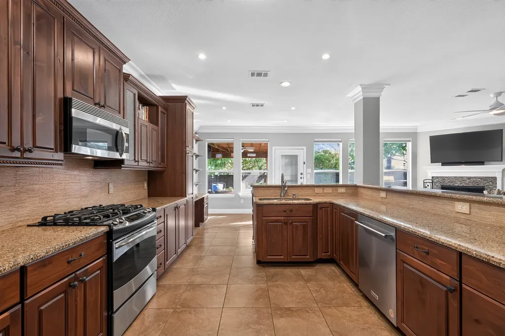 1670 Pelican Drive Frisco TX 75033