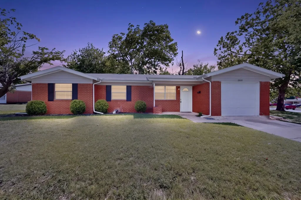5500 Oak Grove Road Fort Worth TX 76134