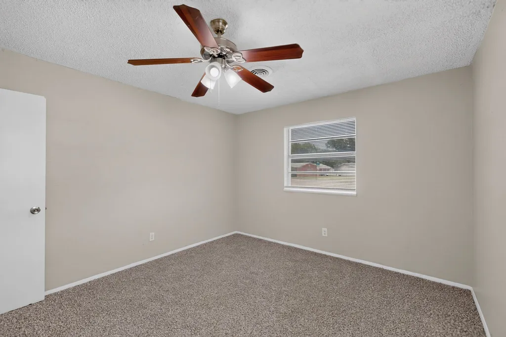 5500 Oak Grove Road Fort Worth TX 76134