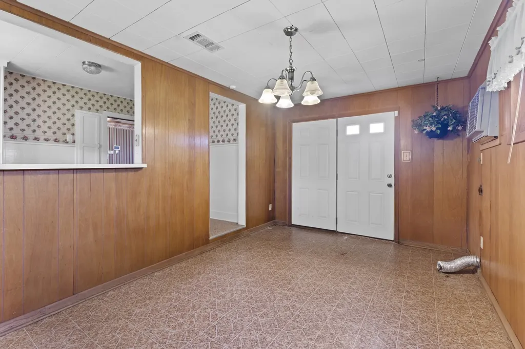 117 Moore Drive Palestine TX 75801