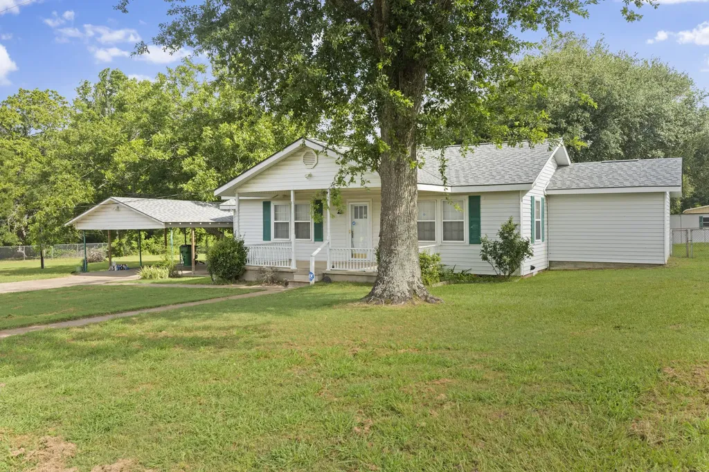 117 Moore Drive Palestine TX 75801