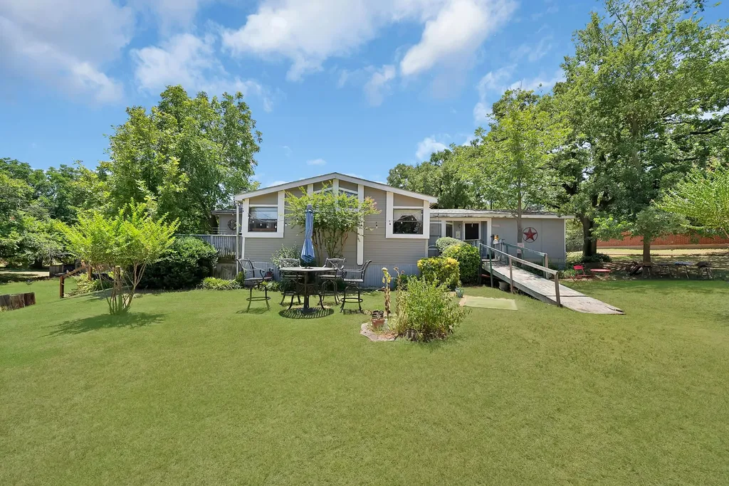 301 W Bethesda Road Burleson TX 76028
