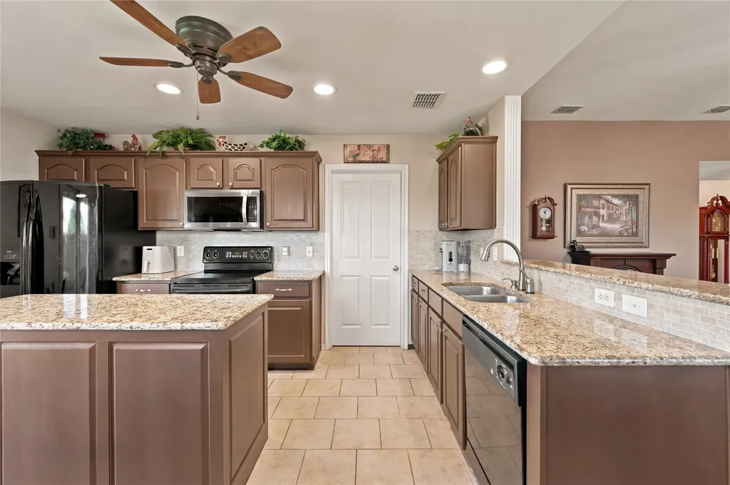 9437 Pastime Court Fort Worth TX 76244