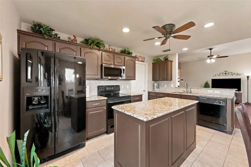 9437 Pastime Court Fort Worth TX 76244