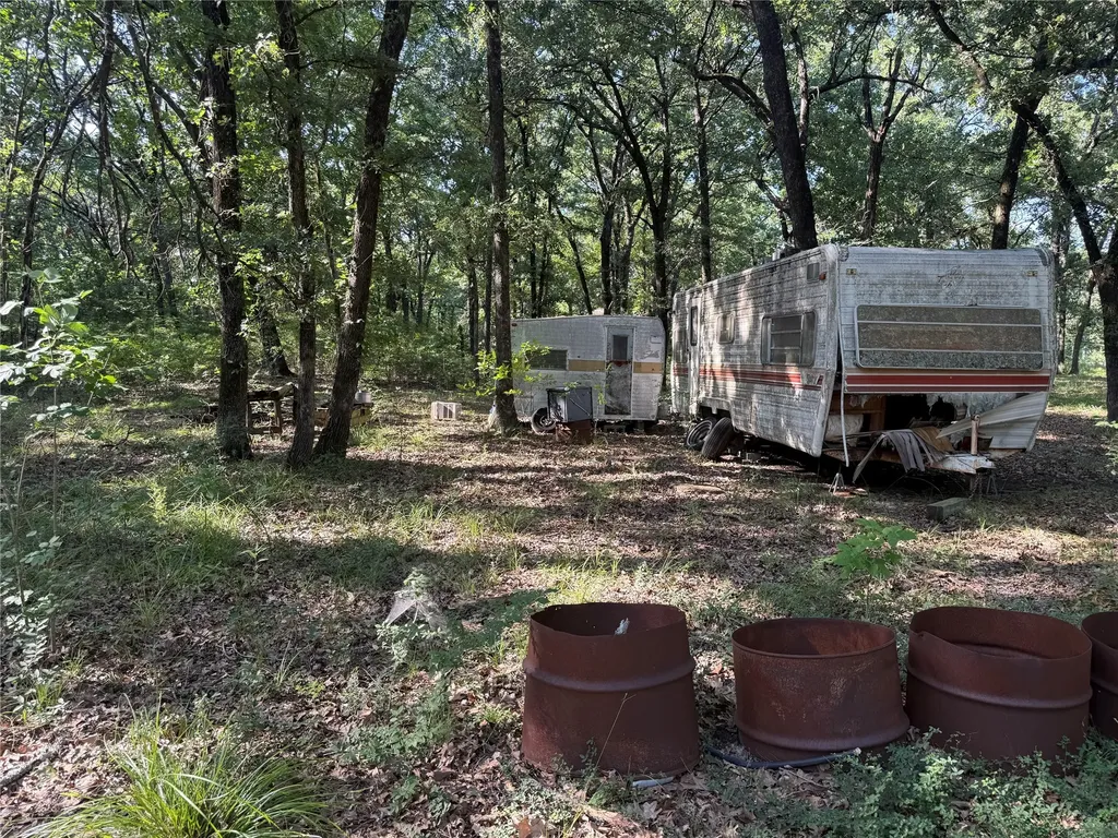 000 Cr 2418 Honey Grove TX 75446