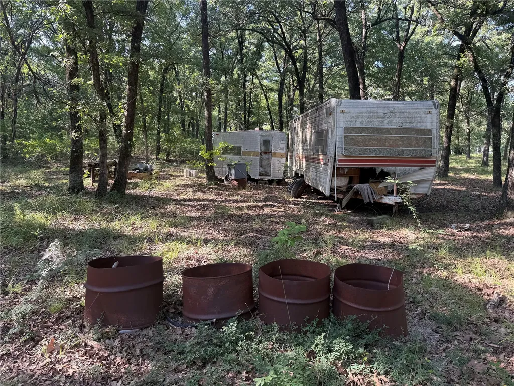000 Cr 2418 Honey Grove TX 75446