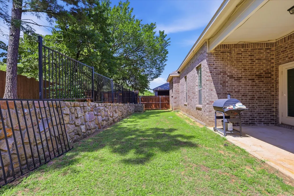4428 Terraview Drive Arlington TX 76001