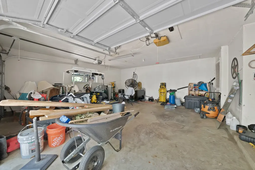 305 W Bethesda Road Burleson TX 76028
