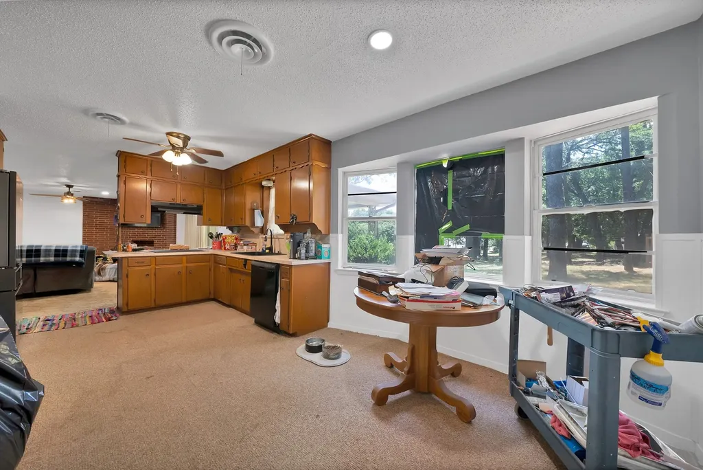305 W Bethesda Road Burleson TX 76028