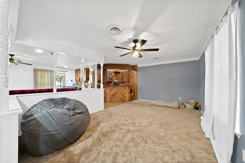 305 W Bethesda Road Burleson TX 76028