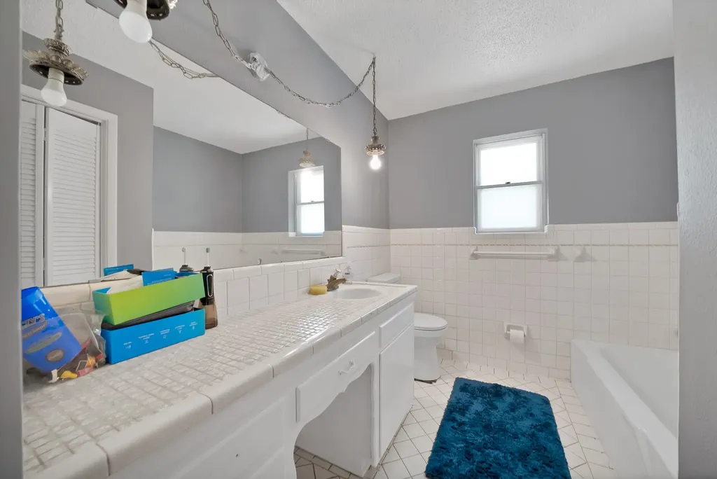 305 W Bethesda Road Burleson TX 76028