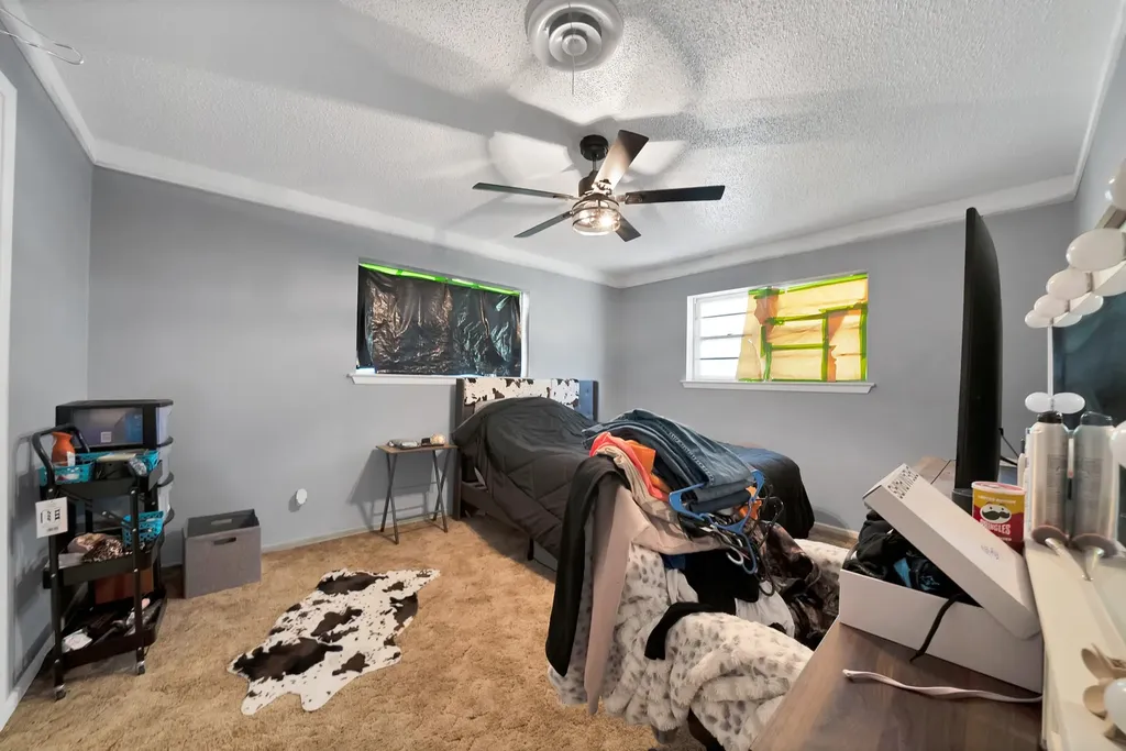305 W Bethesda Road Burleson TX 76028