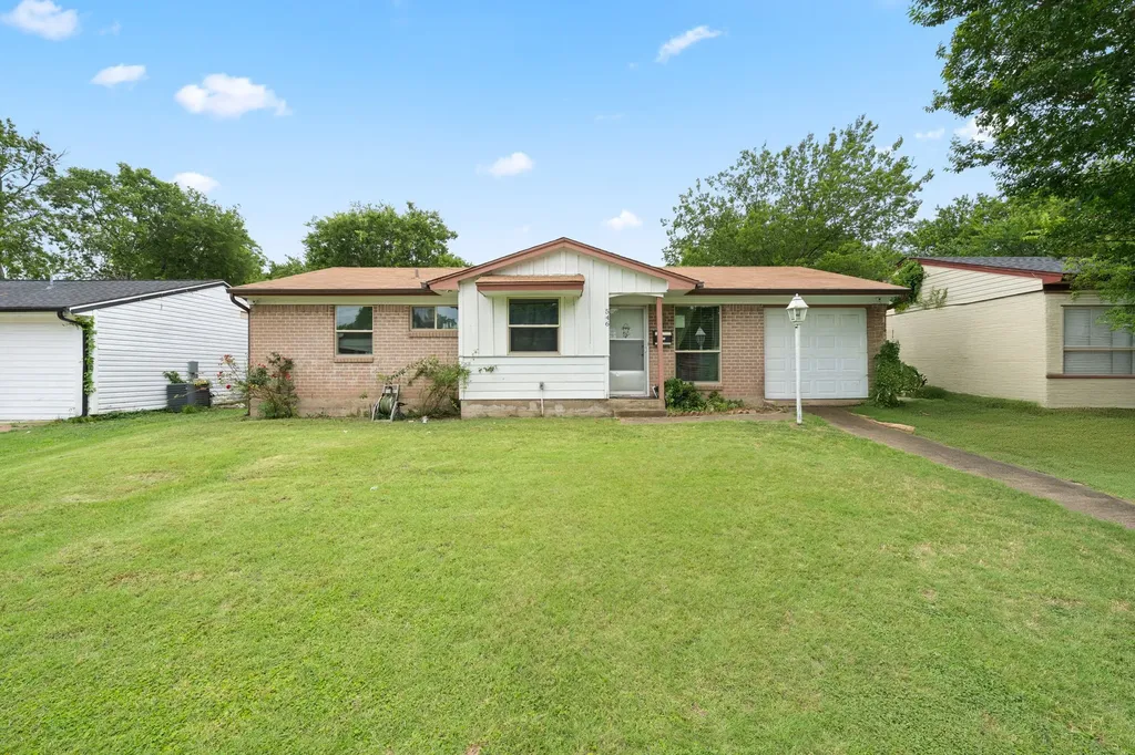 546 Sun Valley Drive Duncanville TX 75116
