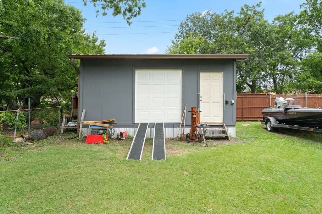 546 Sun Valley Drive Duncanville TX 75116