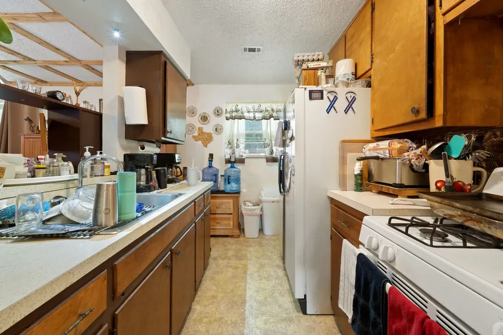 546 Sun Valley Drive Duncanville TX 75116