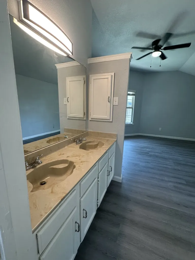 1705 Wheatfield Drive Mesquite TX 75149