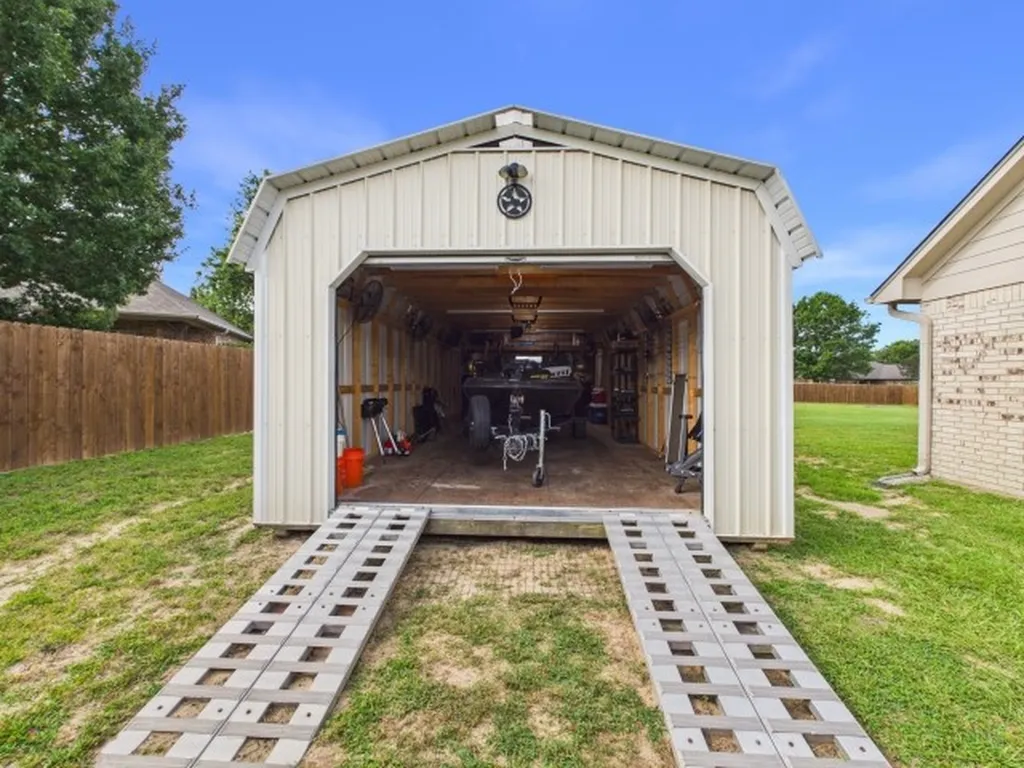 6080 Sunrise Court Athens TX 75752