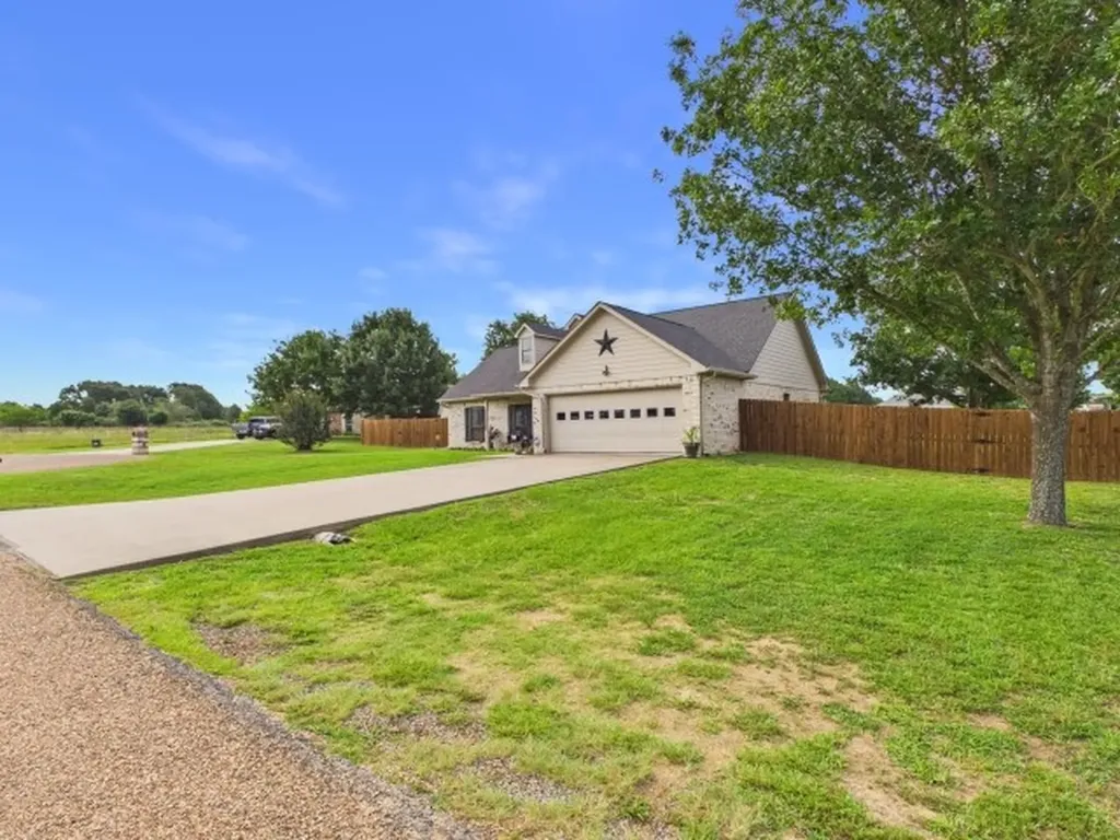 6080 Sunrise Court Athens TX 75752