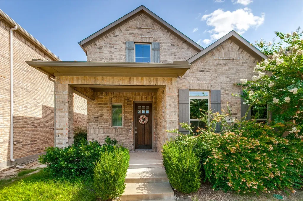 2510 Westbank Trail Garland TX 75042