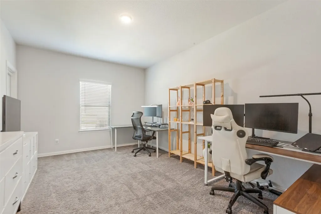 2510 Westbank Trail Garland TX 75042