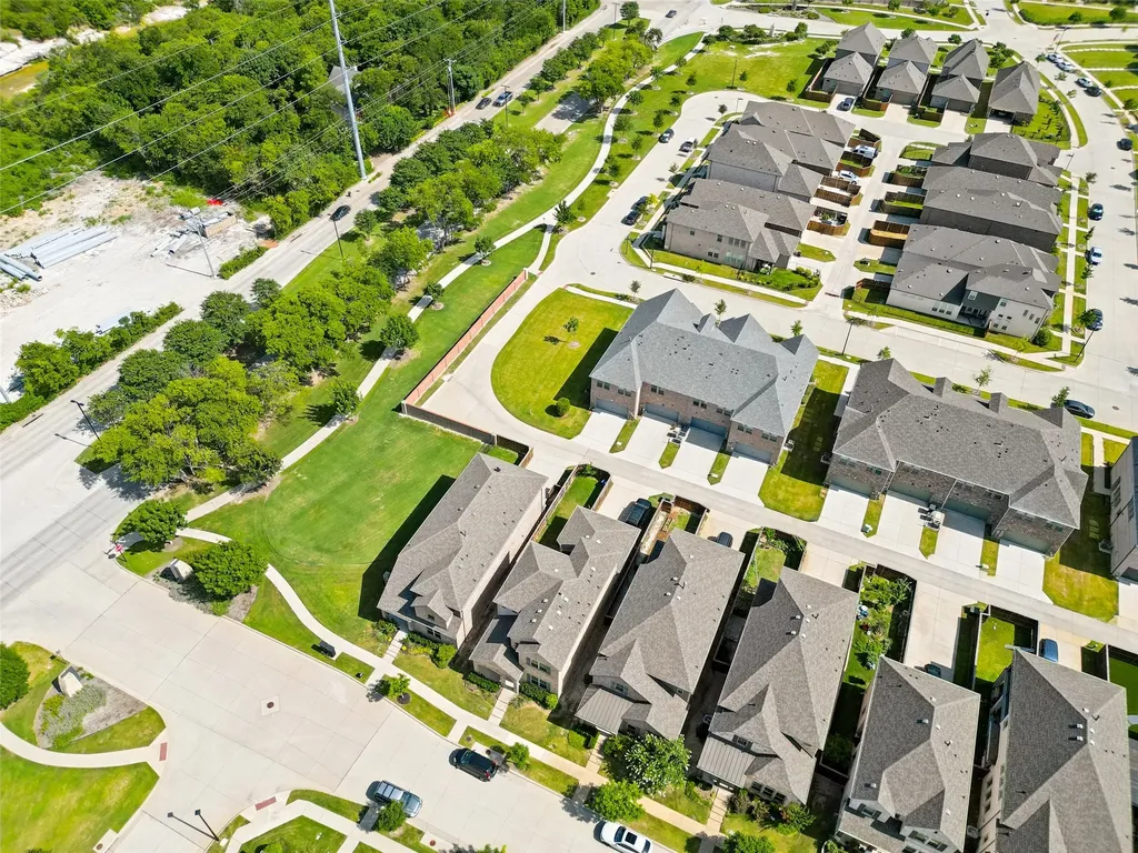 2510 Westbank Trail Garland TX 75042
