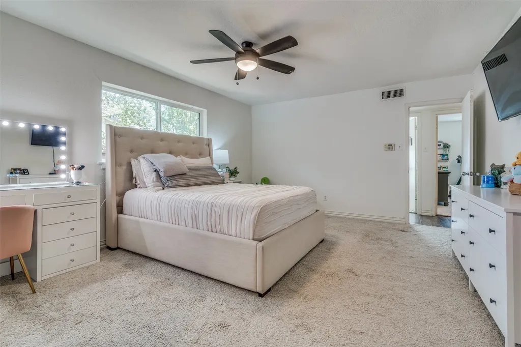 1249 High Meadow Lane Lancaster TX 75146