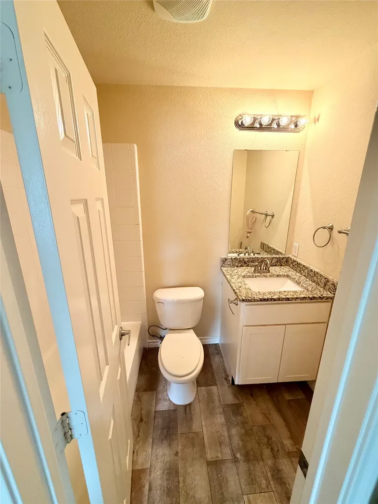 1101 Wenk Court Aubrey TX 76227