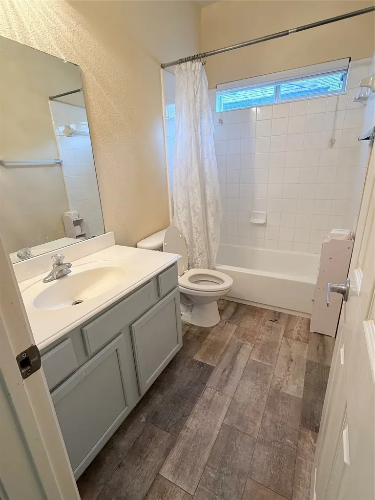 1101 Wenk Court Aubrey TX 76227