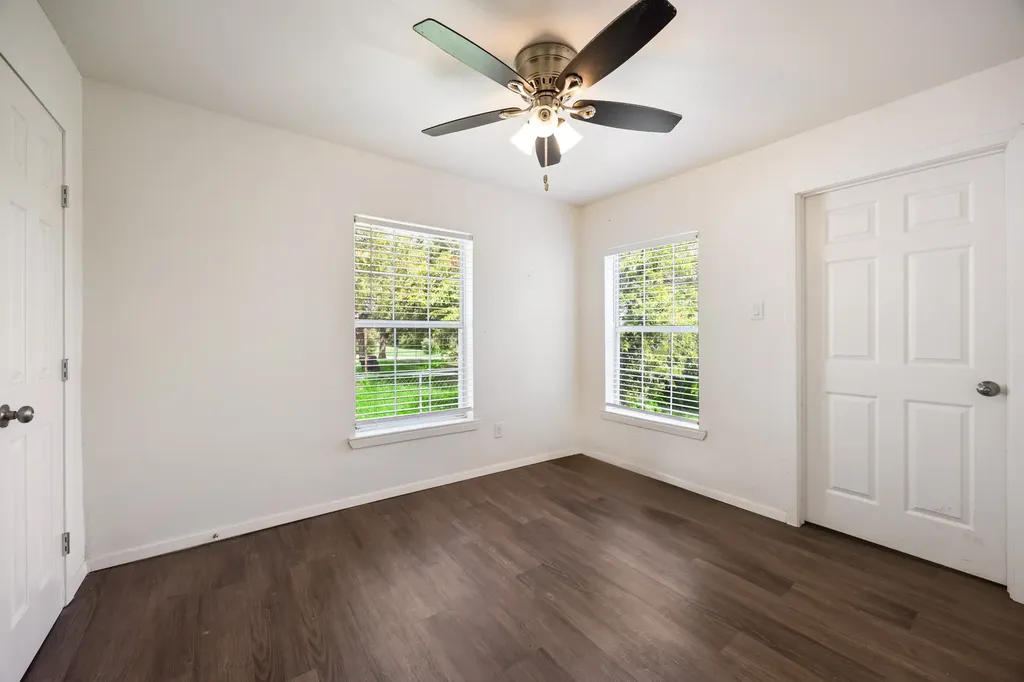 321 W 7th Street Weatherford TX 76086