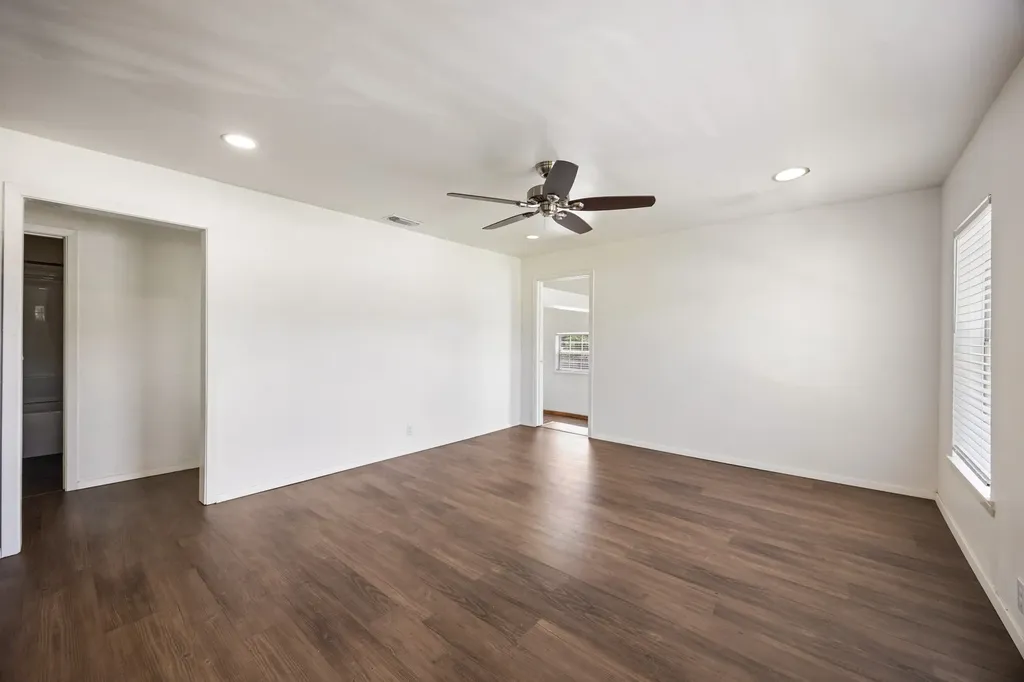 321 W 7th Street Weatherford TX 76086