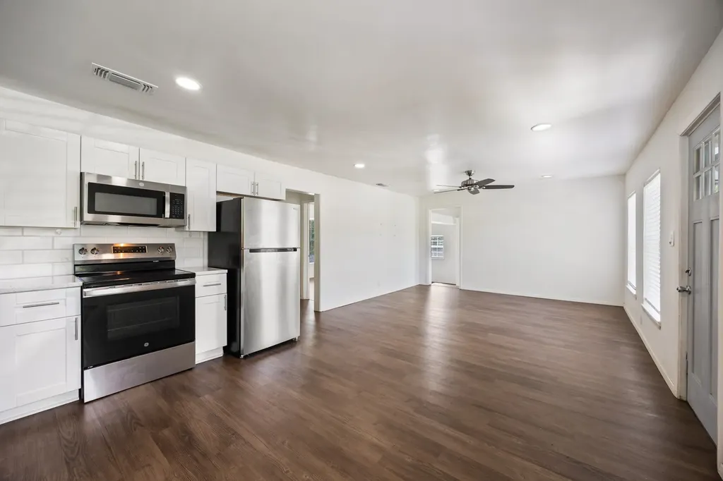 321 W 7th Street Weatherford TX 76086