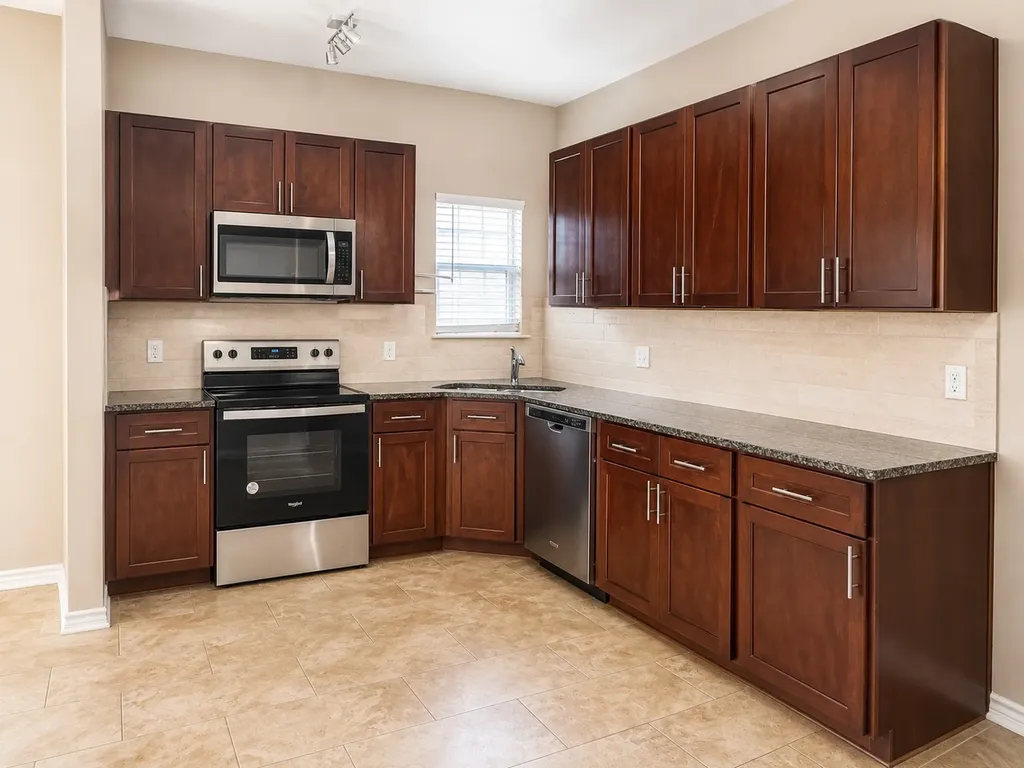 719 E 6th Street Bonham TX 75418