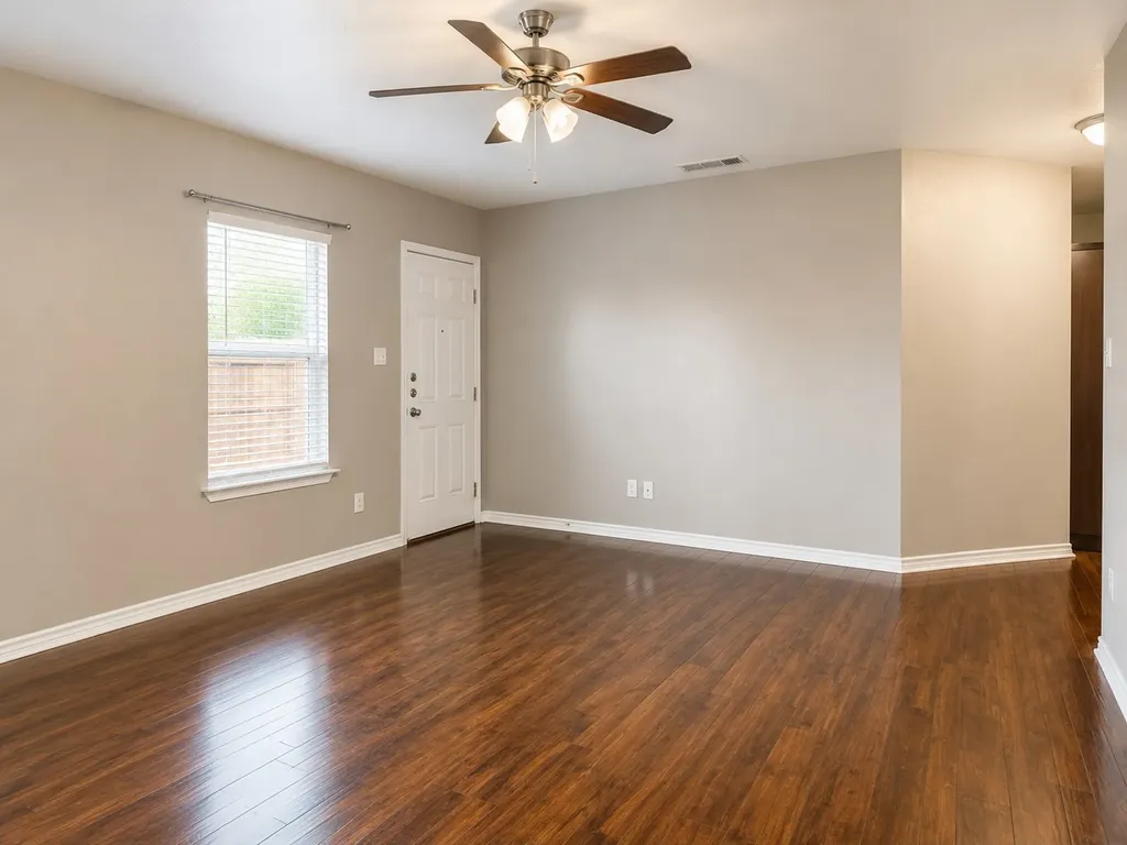 719 E 6th Street Bonham TX 75418