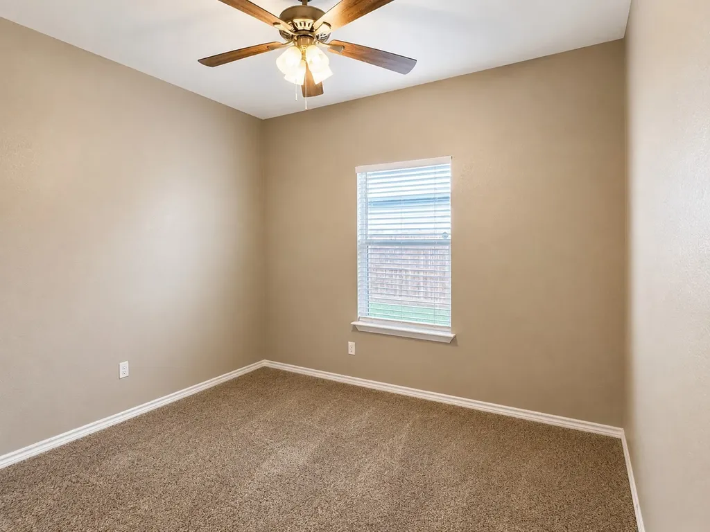 719 E 6th Street Bonham TX 75418