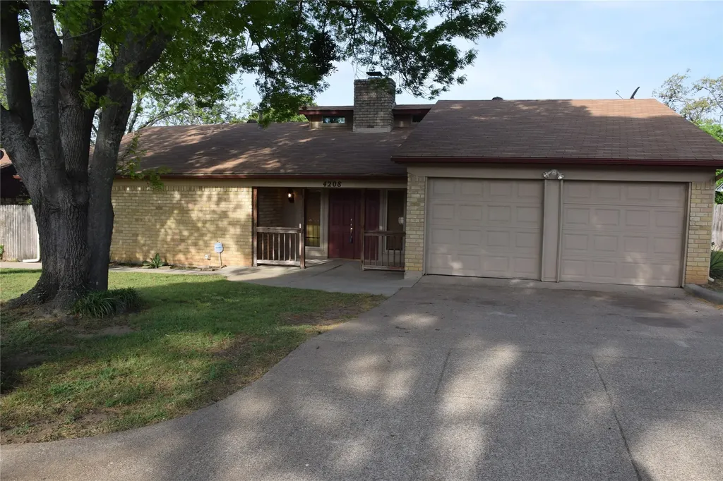 2808 Bent Tree Lane Arlington TX 76016