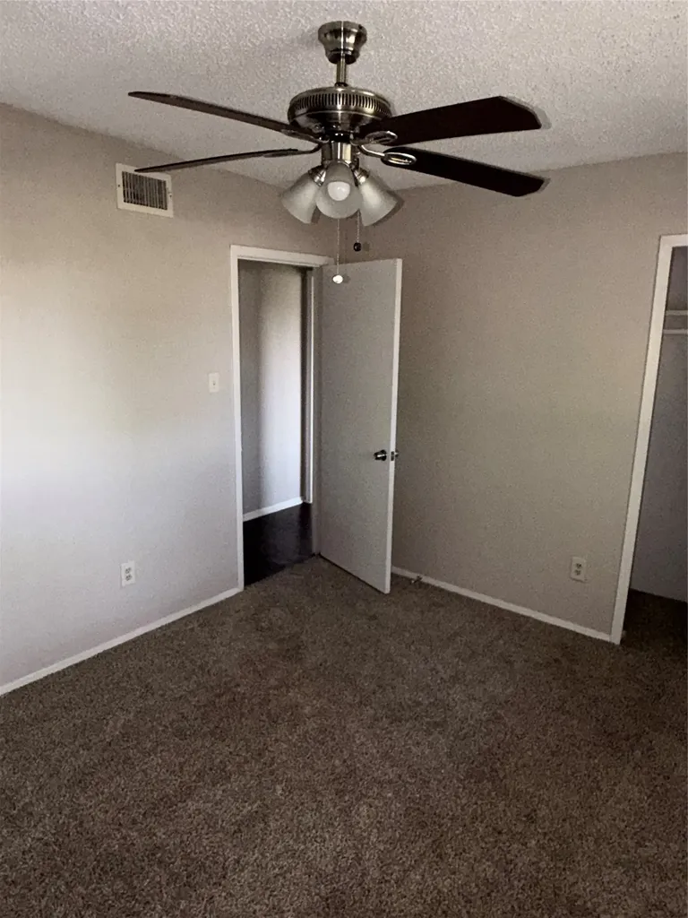 1206 Brook Hill Lane Arlington TX 76014