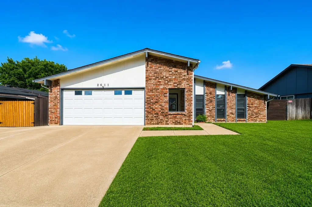 2611 Ridgemoor Court Arlington TX 76016