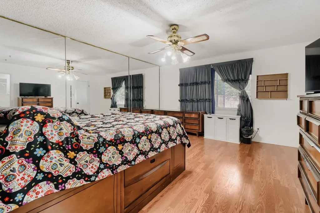 2611 Ridgemoor Court Arlington TX 76016